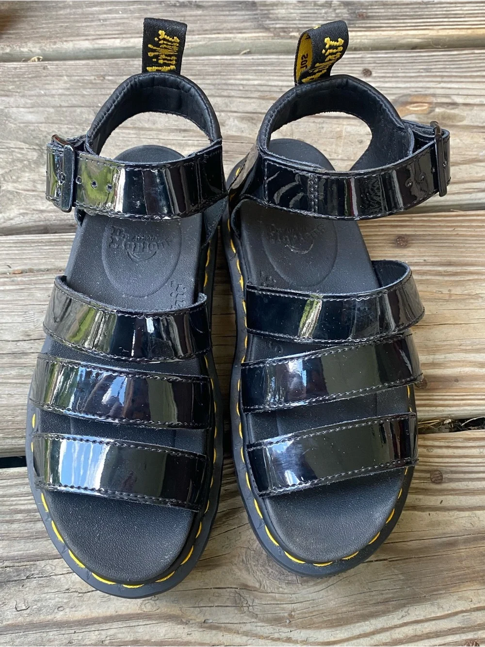 🤩 DR. MARTINS- Blaire Quad Patent Leather Strap Sandals!! LIKE NEW!!